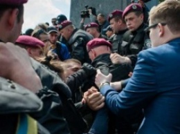 По всей Украине задержали 100 человек за нарушение порядка в День Победы - Деканоидзе