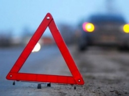 На трассе Киев-Харьков-Довжанский столкнулось три автомобиля, две женщины погибли на месте аварии