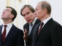 Благодаря новой утечки из "панамского архива" стало известно, где "друзья Путина" и его брат хранят свои деньги