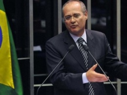Сенат Бразилии продолжит процедуру импичмента президента - спикер