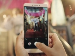 Глава Xiaomi показал новые фото неанонсированного Max