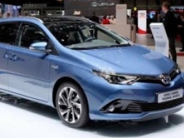 Toyota улучшила хэтчбек и универсал Auris