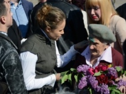 9 мая умерла ветеран Второй Мировой - сестра женщины, на которую попала зеленка во время Марша мира