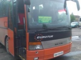 Пассажиры автобуса "Рубежное-Днепродзержинск" возмущены качеством перевозок: несколько часов простояли из-за поломки