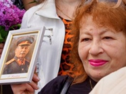 Сталин, жертвы 2 мая, "колорадский" маскарад: Одесский фотограф запечатлил массовый психоз 9 мая (ФОТО)
