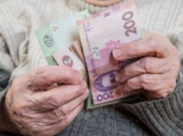 Пенсионерам Сум обещают вовремя выплатить пенсии за май