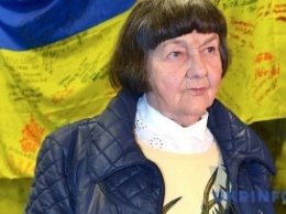 Грустный праздник: к Савченко в день рождения не пускают даже мать