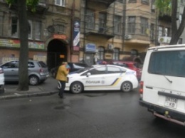 В Днепропетровске полиция оштрафовала пенсионерку в плохом настроении (ФОТО)