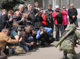 В Киеве проведут расследование публикаций данных журналистов