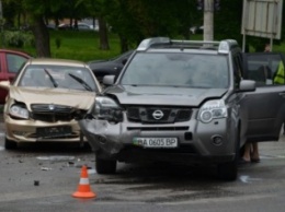 В Кировограде в ДТП травмировался водитель внедорожника. ФОТО