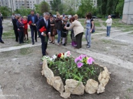 В Николаеве почтили память жертв взрыва дома на улице Лазурной