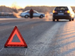 В центре Москвы раненого водителя обокрали очевидцы на месте ДТП