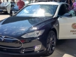 Полиция Лос-Анджелеса забраковала Tesla Model S