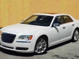 Новый Chrysler 300C получит передний привод