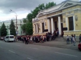 Ночь в музее: в Днепропетровске культурная акция вызвала небывалый ажиотаж (ФОТО)