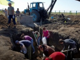 Киев начал строить фортификационную "стену" на границе с РФ