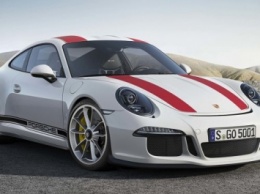 Автошпионы заметили Porsche 911 R на обычной парковке в Нюрбургринге
