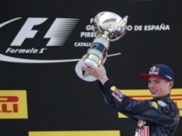18-летний голландский гонщик Ферстаппен стал самым молодым победителем Гран-при Формулы-1