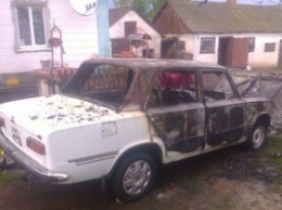В Кировоградской области горел автомобиль. ФОТО