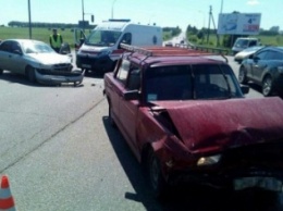 В аварии на окружной пострадали два человека (ФОТО)