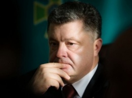 П.Порошенко призвал G7 поддержать идею о вооруженной полицейской миссии ОБСЕ на Донбассе