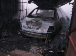 На Сумщине за ночь сгорело 8 гаражей и 3 автомобиля (ФОТО)