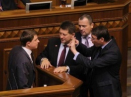 Луценко призвали наказать Долгого за фальсификацию выборов