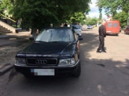 Патрульные Кременчуга арестовали автомобиль с поддельными документами