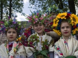 День вышиванки в Киеве: между Михайловским и Софией пройдет масштабный флеш-моб