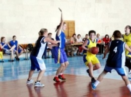 Ялтинские клубы лишились лидерства в обоих дивизионах Чемпионата Крыма по баскетболу