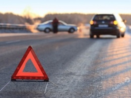 В Одесской области автомобиль съехал в кювет, 3 погибших