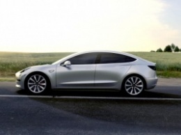 Список предзаказов Tesla Model 3 сократился на 12 тысяч заявок