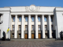 Ряд внепарламентских партий и общественных организаций создали коалицию и требуют отставки правительства Украины