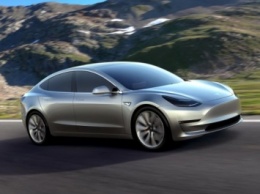 Сократился список предварительных заказов на Tesla Model 3
