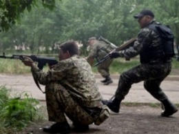 Боевики резко увеличили активность на Донбассе - они возвращают тяжелое вооружение и танки к передовой