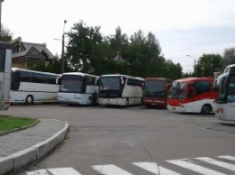 В Киеве начался марш полка Азов. Идут к Верховной Раде