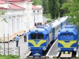 Уикенд в Днепропетровске: катаемся на детской железной дороге (ФОТО)