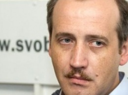 Шеф-редактора "Новой газеты" отстранили от работы за угрозы собеседникам
