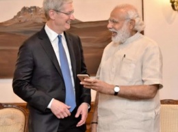 Глава Apple Тим Кук встретился с премьер-министром Индии Нарендрой Моди [фото]