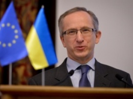 Публикация данных иностранных журналистов на "Миротворце" навредит Украине - посол ЕС