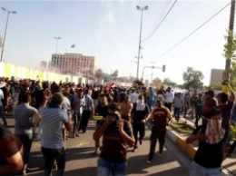 В Багдаде после массовых выступлений против правительства объявлен комендантский час