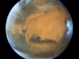 Сегодня Марс окажется на минимальном расстоянии от Земли: планету можно будет увидеть не вооруженным глазом