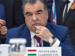 В Таджикистане проходит референдум о бессрочном правлении Рахмона