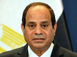 Президент Египта: возможны все версии катастрофы самолета EgyptAir