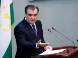 Президент Таджикистана сможет переизбираться до конца жизни - референдум