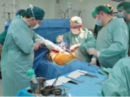 Врачи Института Шалимова впервые выполнили трансплантацию легких