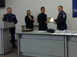 Шеф полиции области вручил благодарности патрульным полицейским Кировограда за работу на майские праздники
