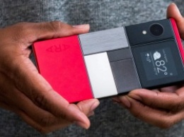 В 2017 году «Google» начинает продажу модульных смартфонов «Project Ara»