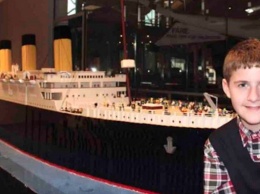 Ребенок-аутист построил из LEGO точную копию «Титаника»!