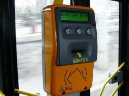 В Киеве можно будет оплачивать проезд карточками и билетами с QR-кодом уже в декабре